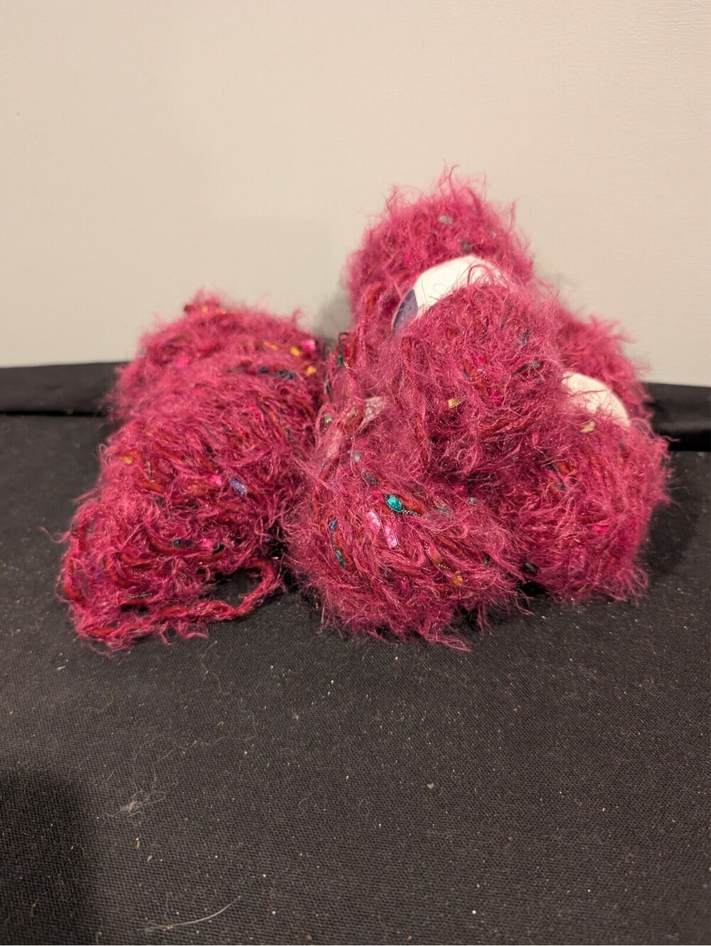 4 Skeins No Boundaries Eyelash Fun Fur Novelty Yarn Berry Pink Wool Blend 200g